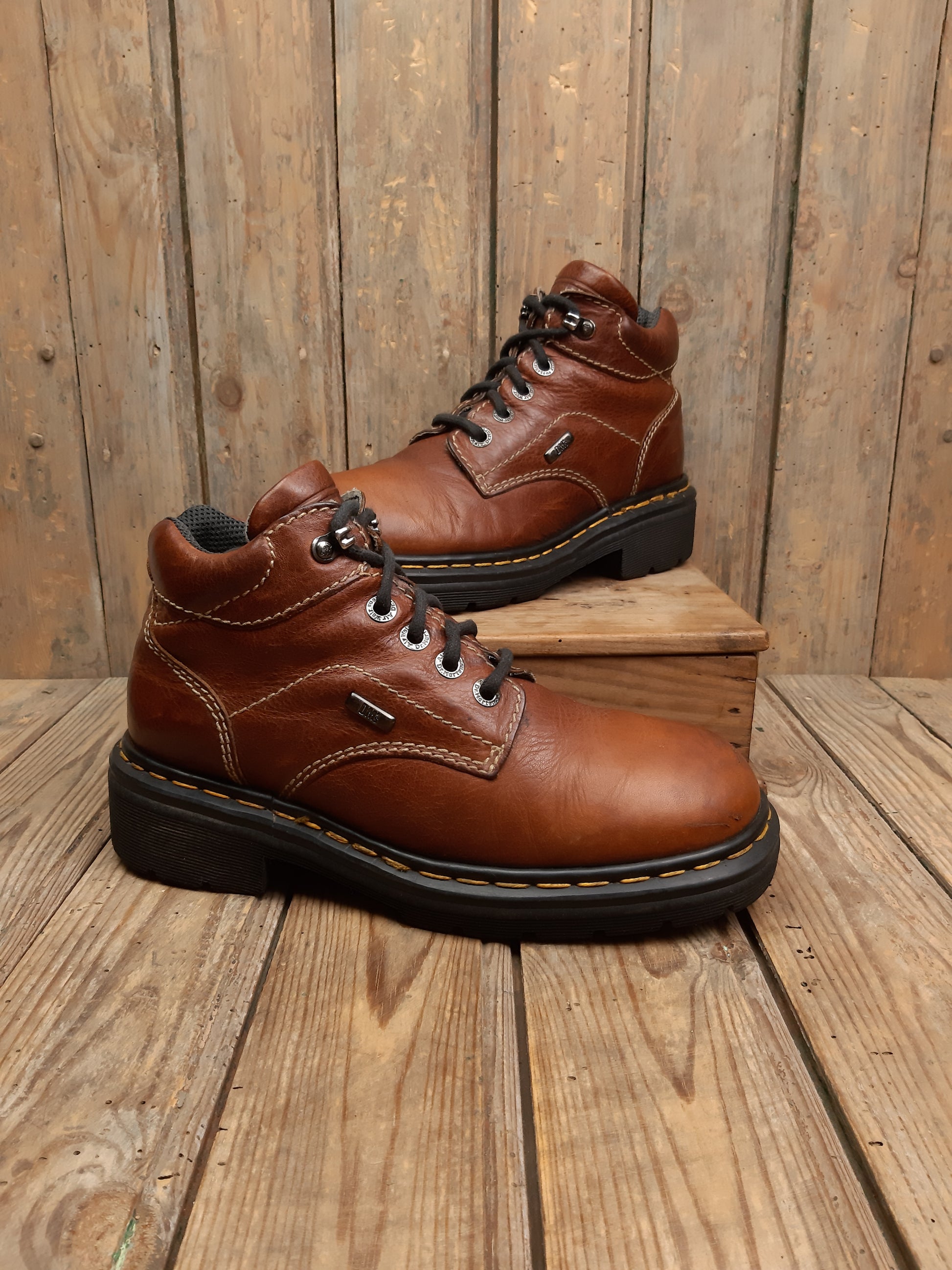 Boots Dr. Martens vintage occasion Made in England cuir  marron 41 années 90' - Les Doc's de Cam