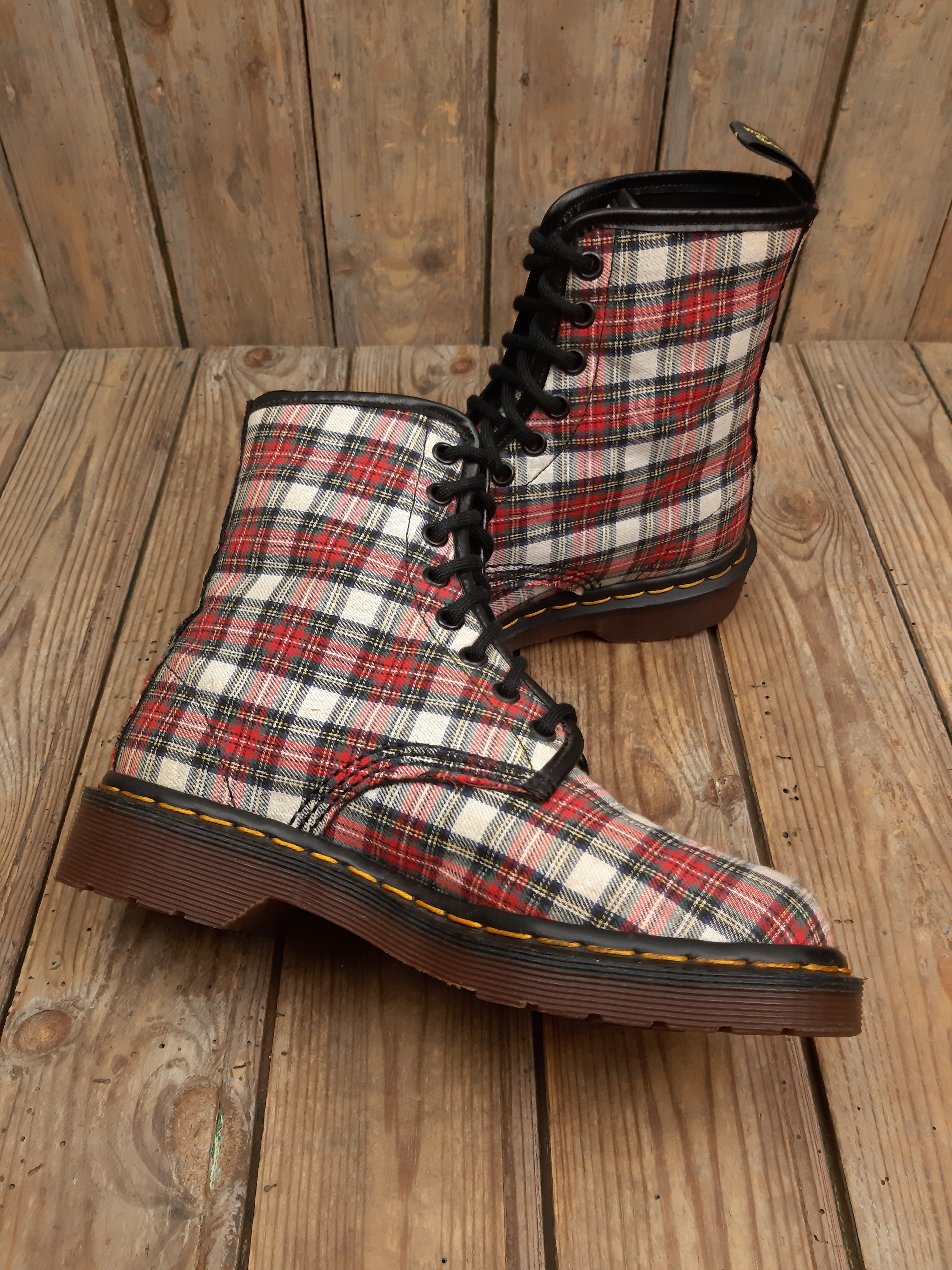 Doc martens ecossaise femme hotsell