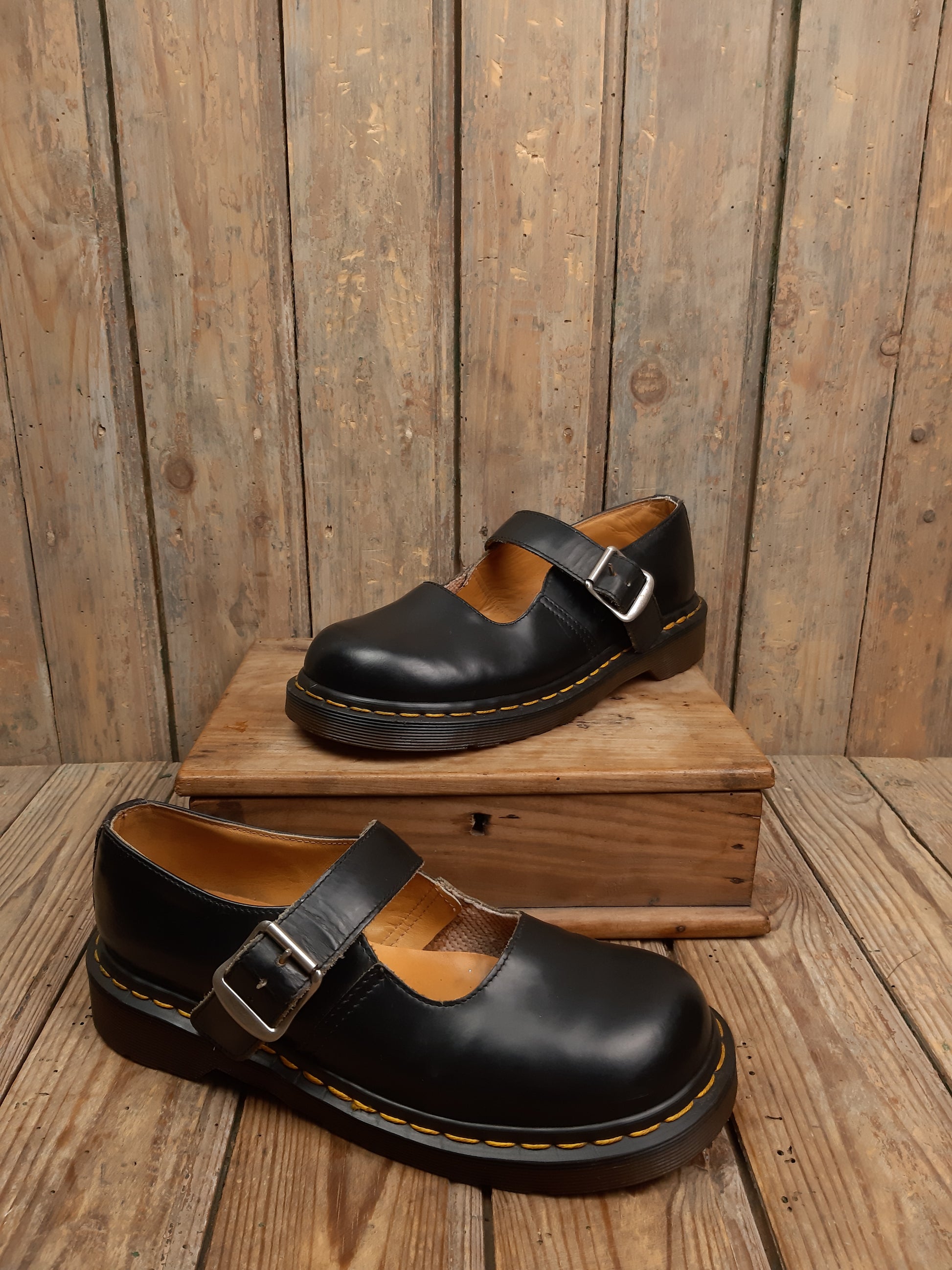 Sandales babies Mary Jane polley Dr. Martens vintage Made in England cuir smooth noir 38 années 90'