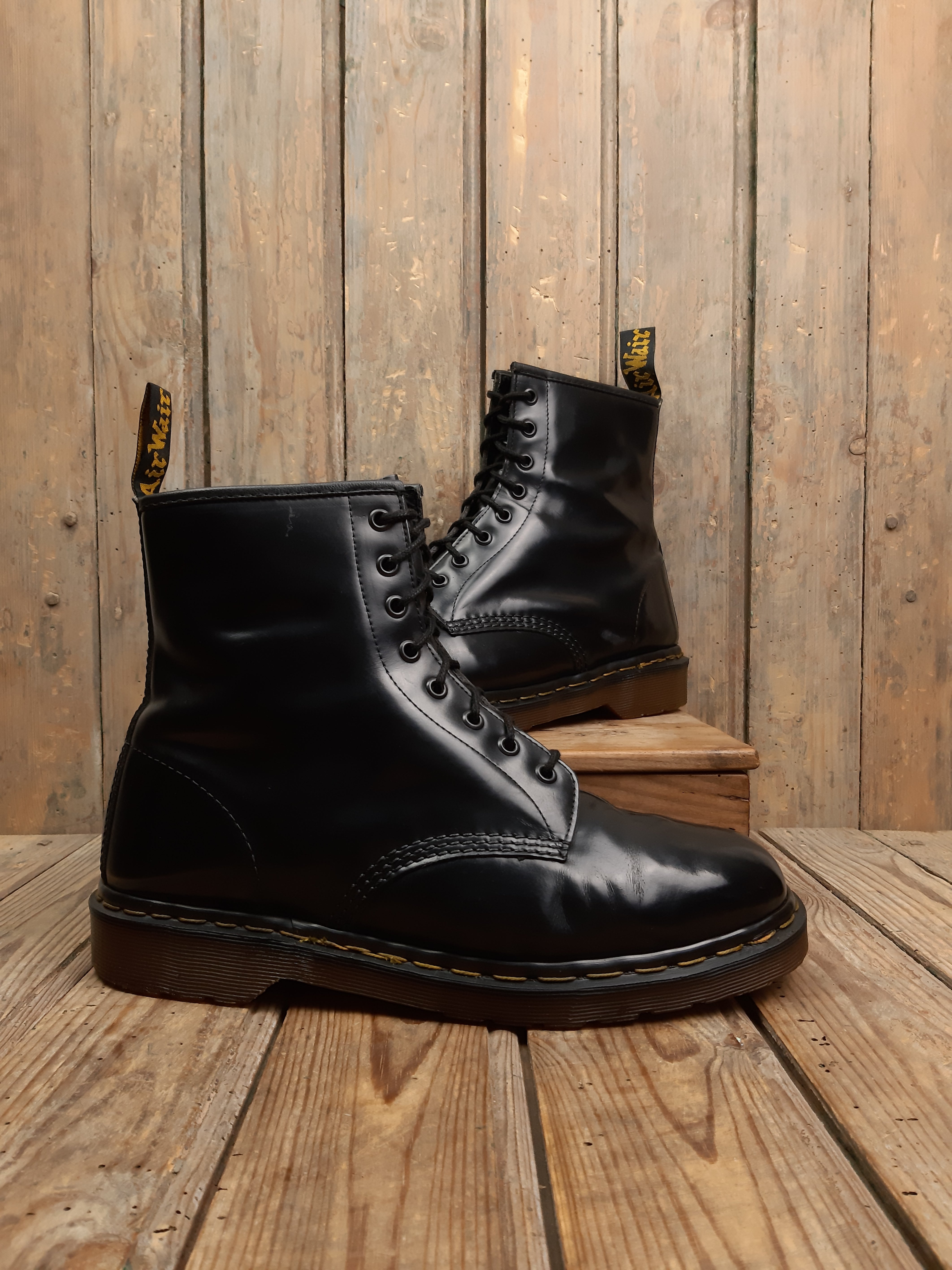 Bottines cuir smooth noir Dr. Martens vintage Made in England 45 Les Doc s de Cam