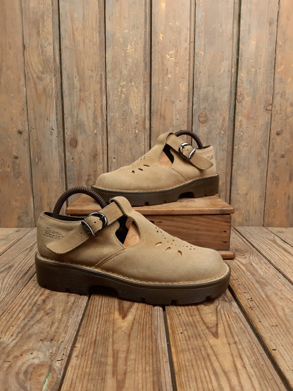 Sandales Mary Jane 8610 Dr. Martens vintage occasion Made in England daim beige 38 années 90' - Les Doc's de Cam