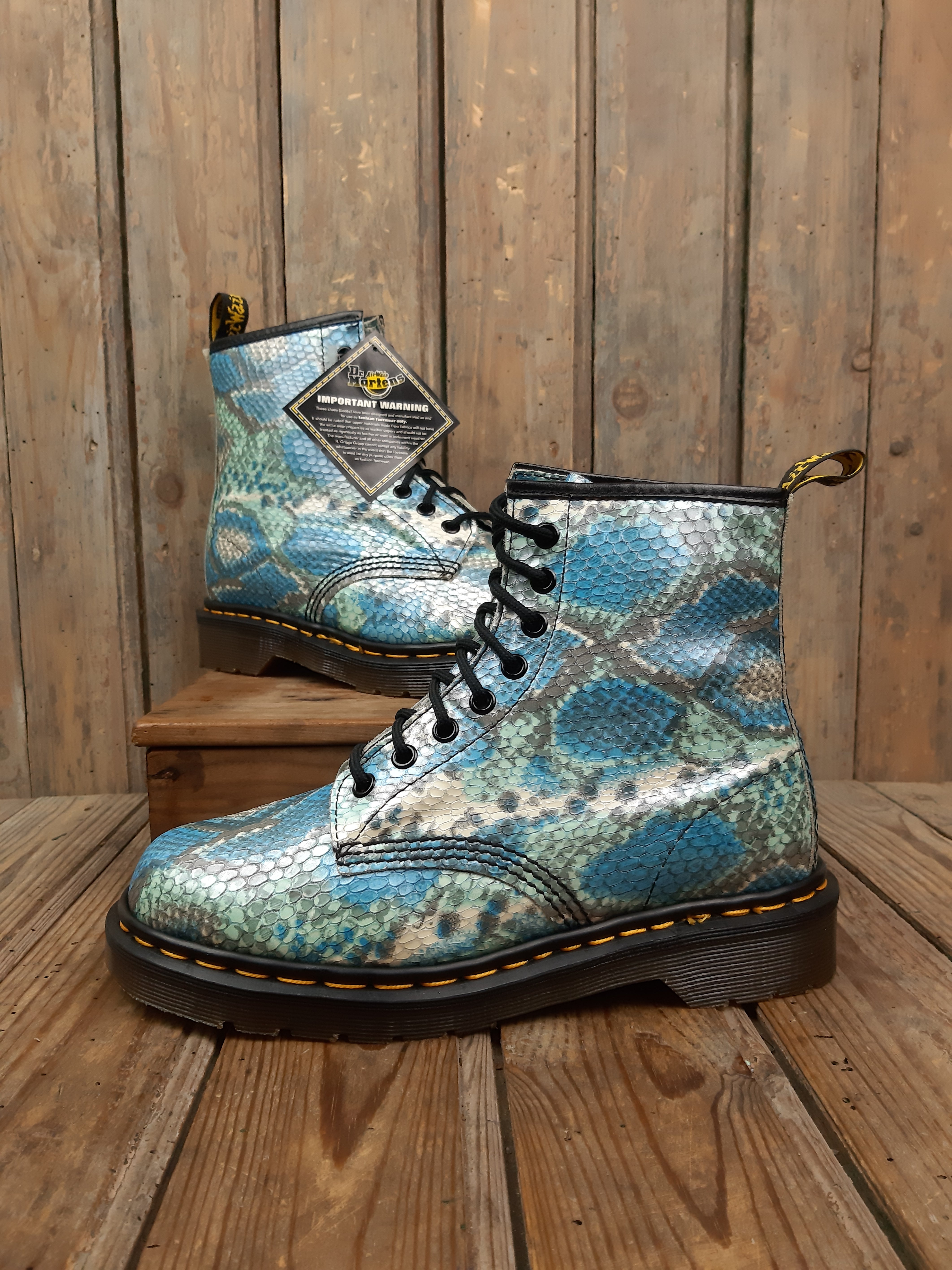 Point de vente doc martens online