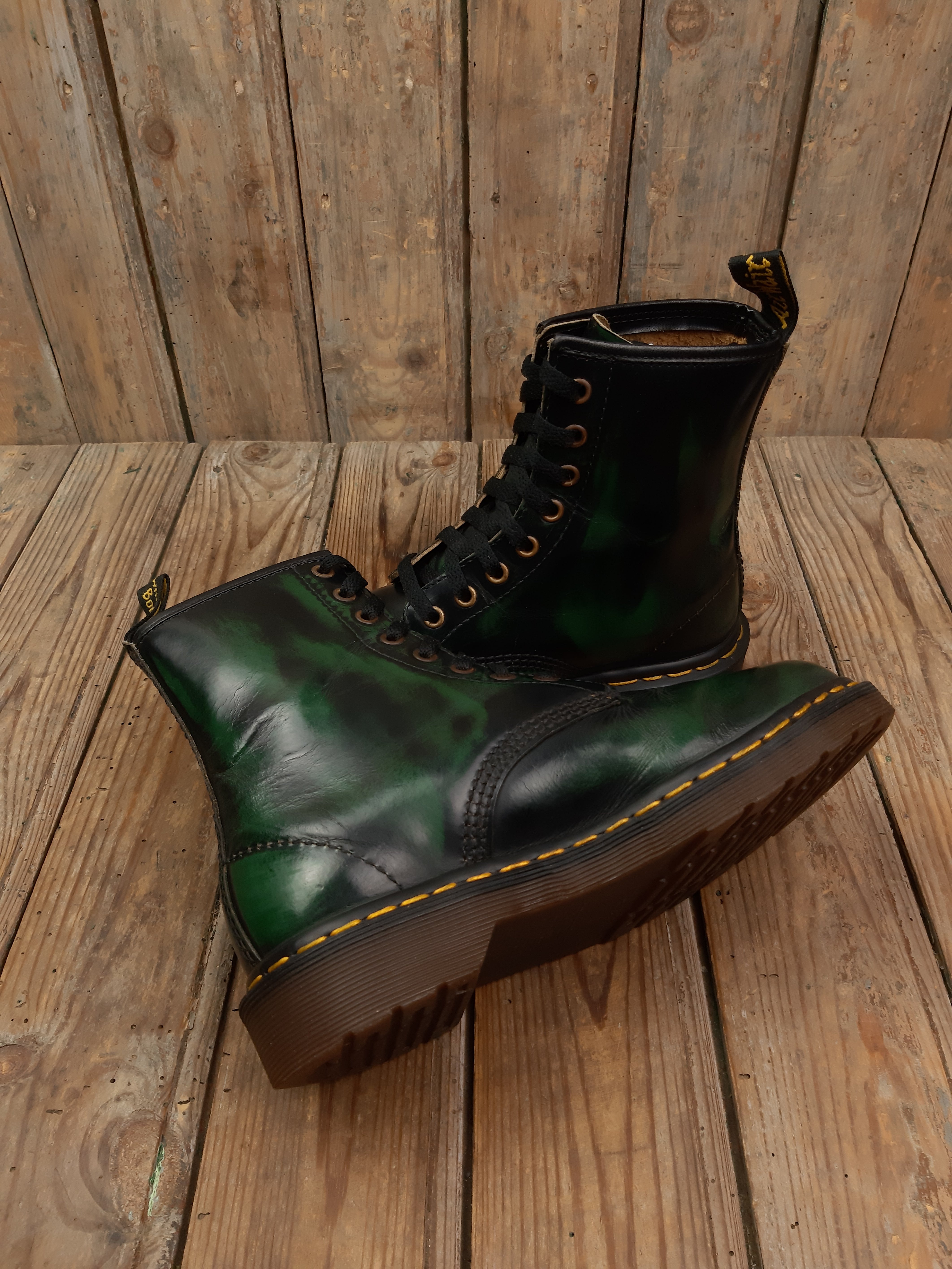 Bottes Dr. Martens MIE Vintage occasion 90 cuir vert 37 Les Doc s de Cam