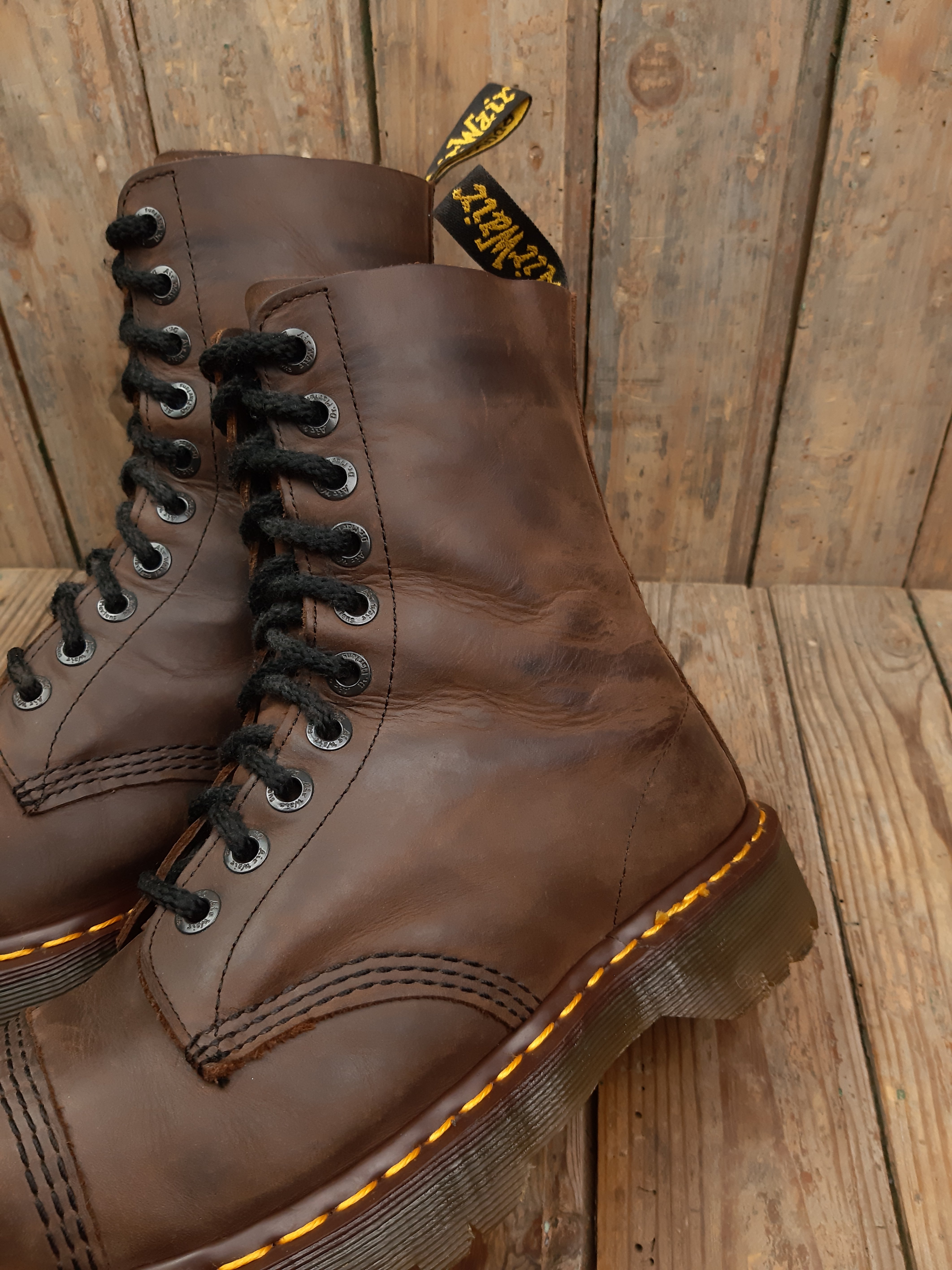 Bottes Dr. Martens 8761 MIE coquees cuir marron vintage 43 Steel Toe Les Doc s de Cam