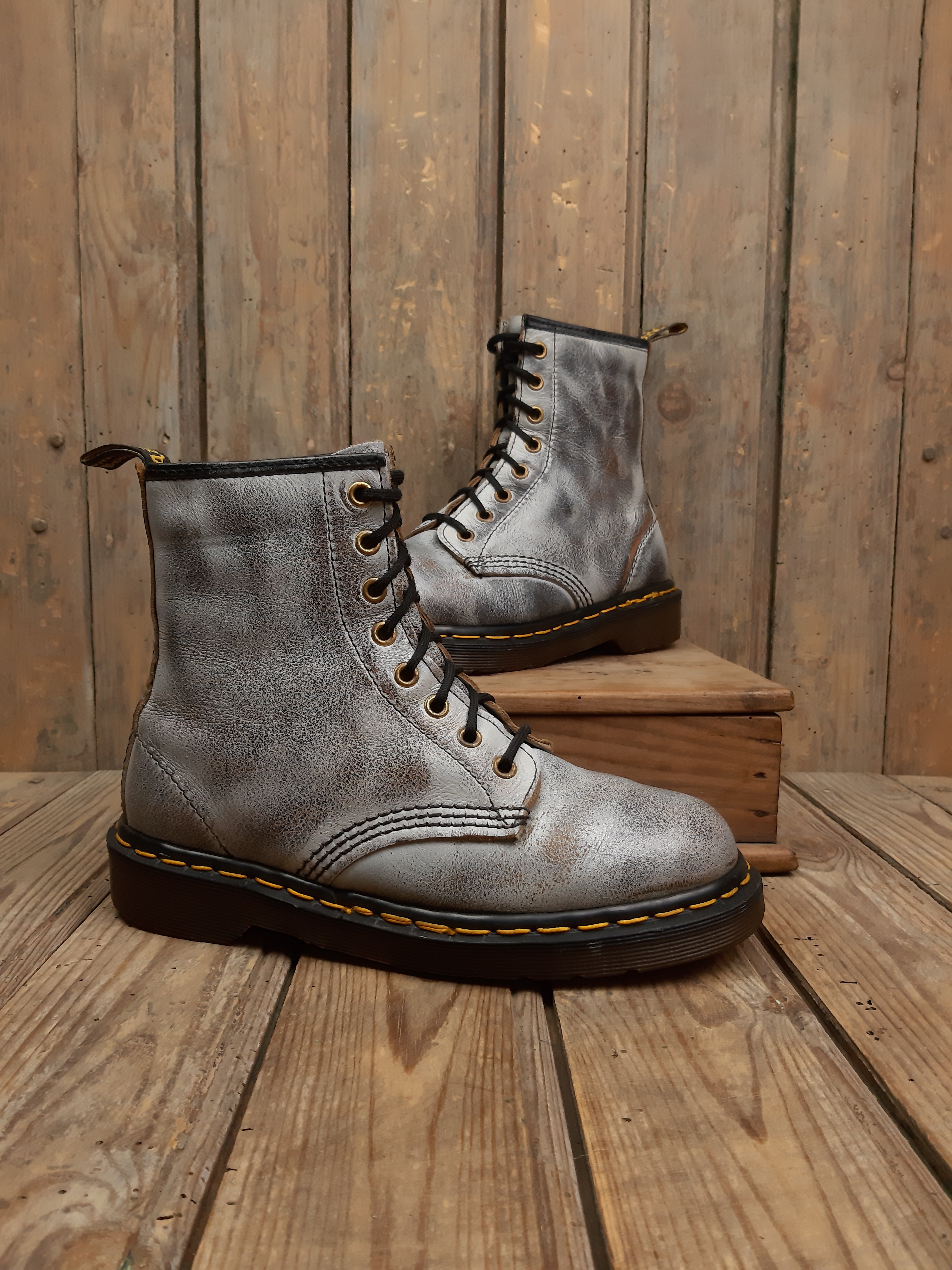 Dr martens 38 90 sale